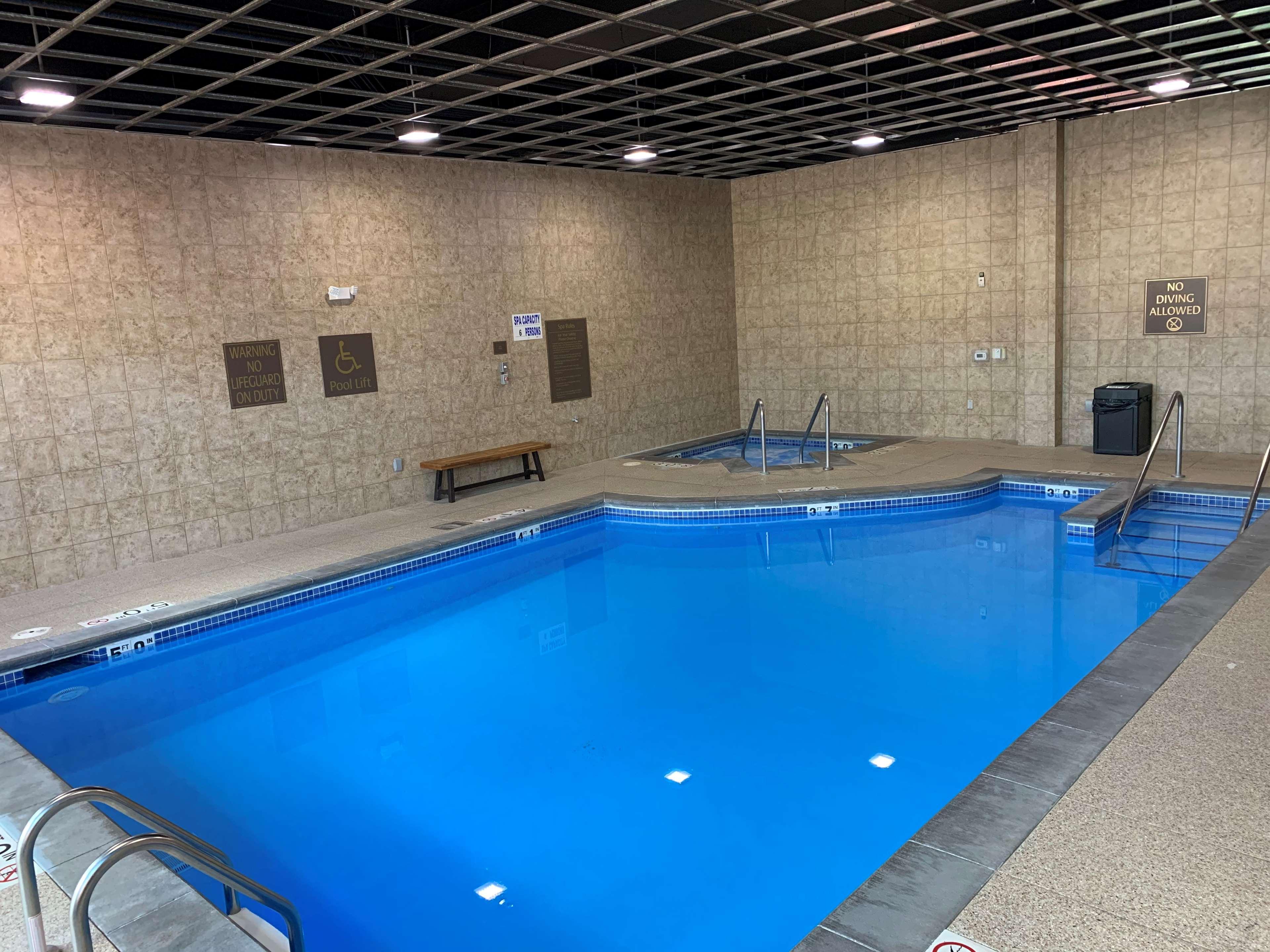 Radisson Hotel River Falls Экстерьер фото